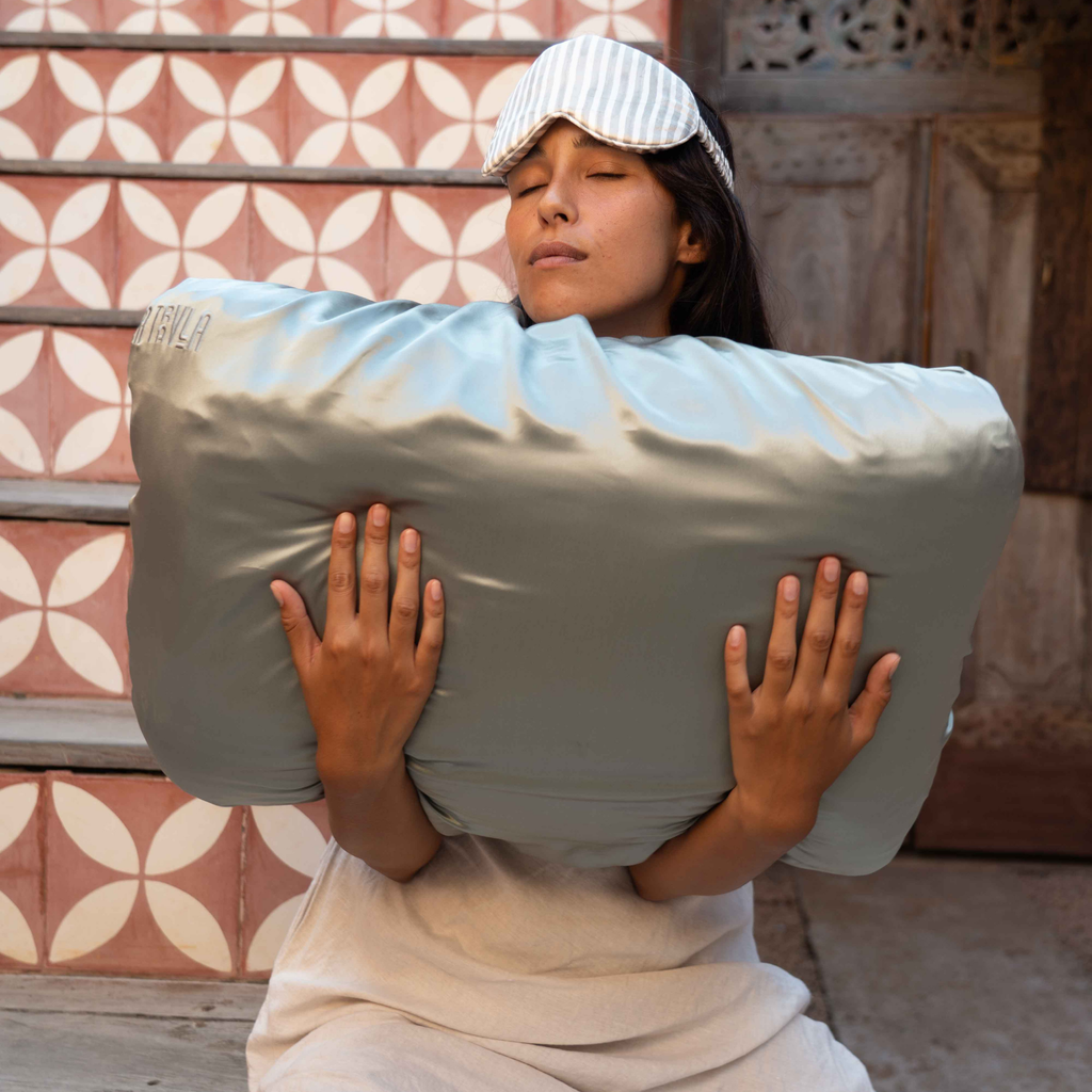 NOMAD PillowWrap™