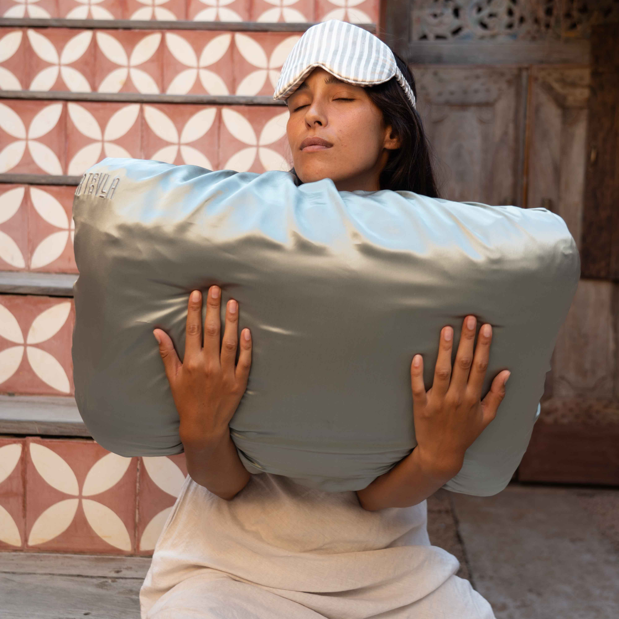 NOMAD PillowWrap™